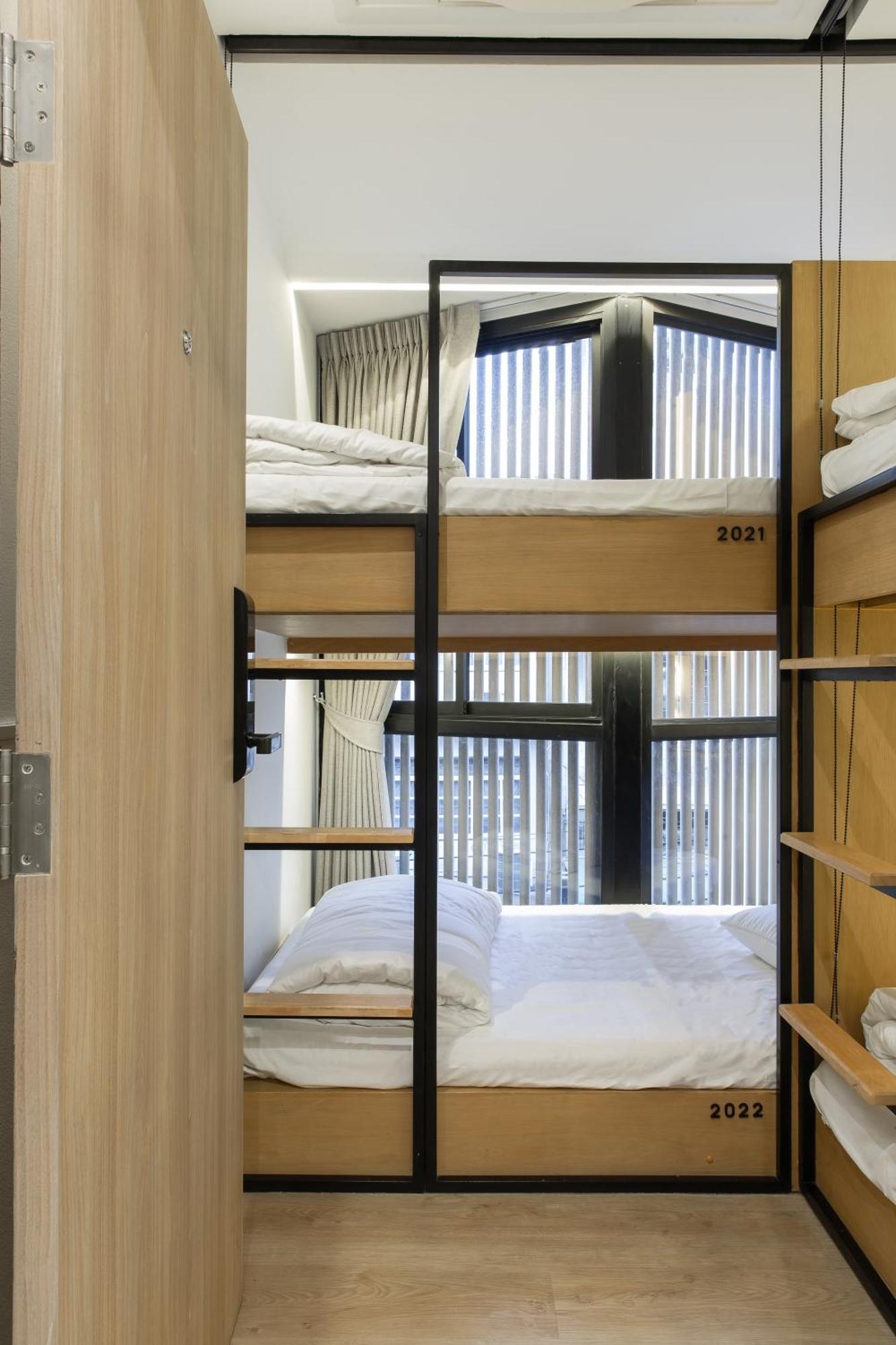 Double B Hostel Bangkok Extérieur photo